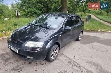 Седан Chevrolet Aveo 2005 в Києві