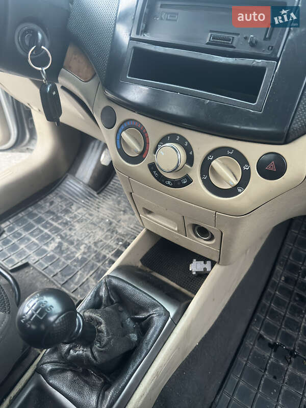 Седан Chevrolet Aveo 2008 в Львове