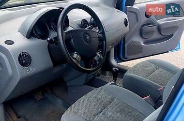 Седан Chevrolet Aveo 2005 в Днепре