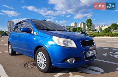 Хэтчбек Chevrolet Aveo 2008 в 