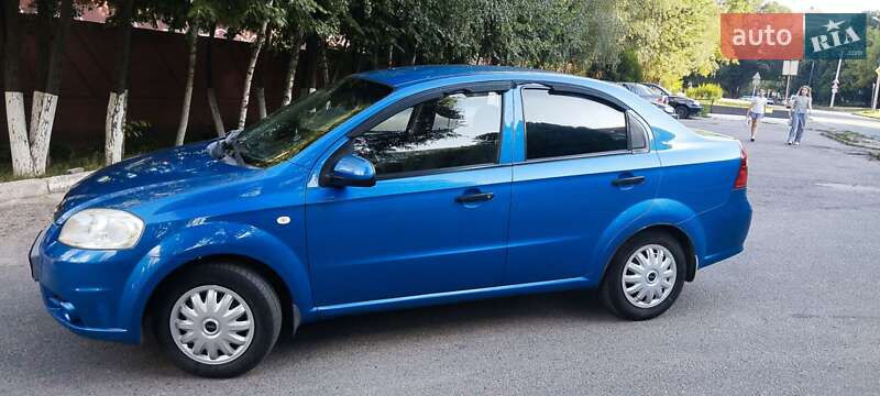 Седан Chevrolet Aveo 2008 в Дніпрі
