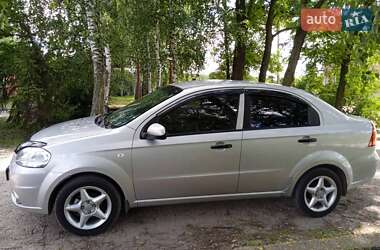 Седан Chevrolet Aveo 2008 в Сумах
