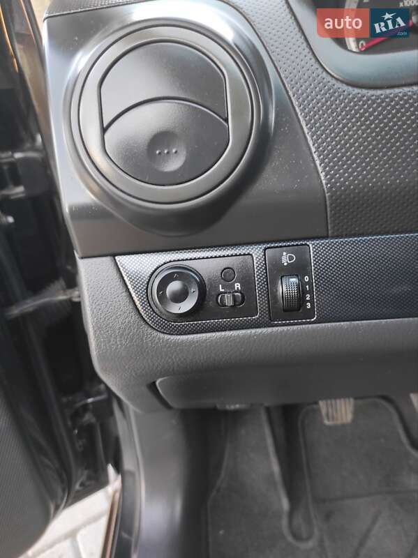 Седан Chevrolet Aveo 2007 в Харькове
