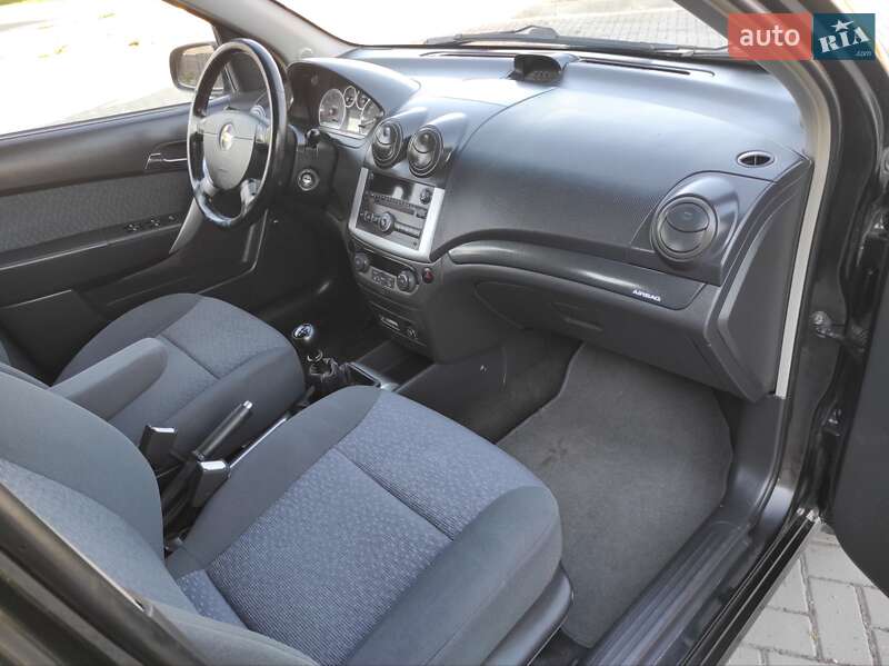 Седан Chevrolet Aveo 2007 в Харькове