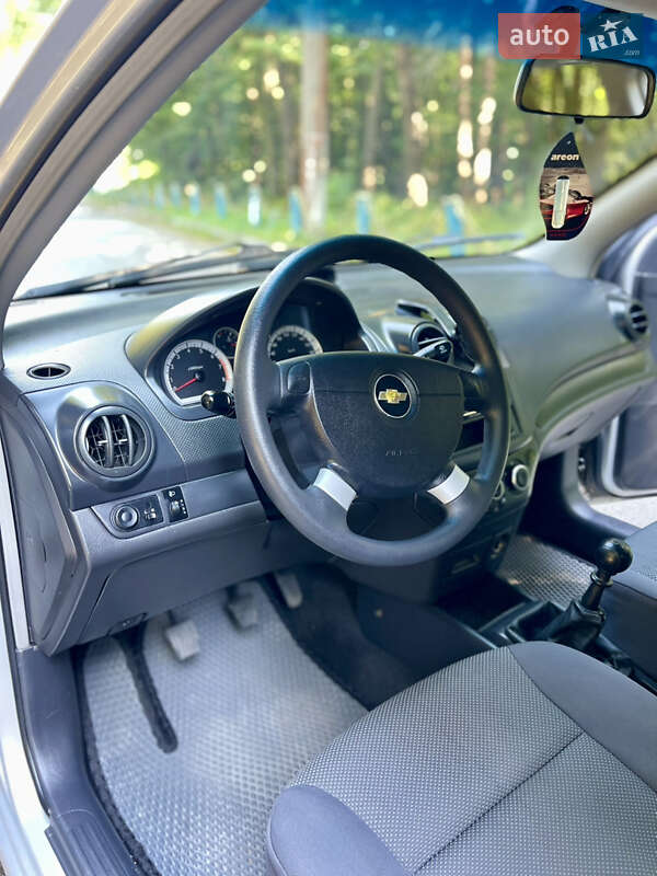 Седан Chevrolet Aveo 2007 в Виннице
