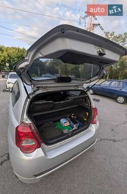 Хэтчбек Chevrolet Aveo 2008 в 