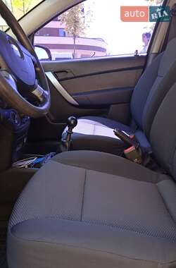 Седан Chevrolet Aveo 2011 в 
