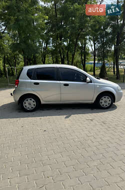 Хэтчбек Chevrolet Aveo 2008 в 