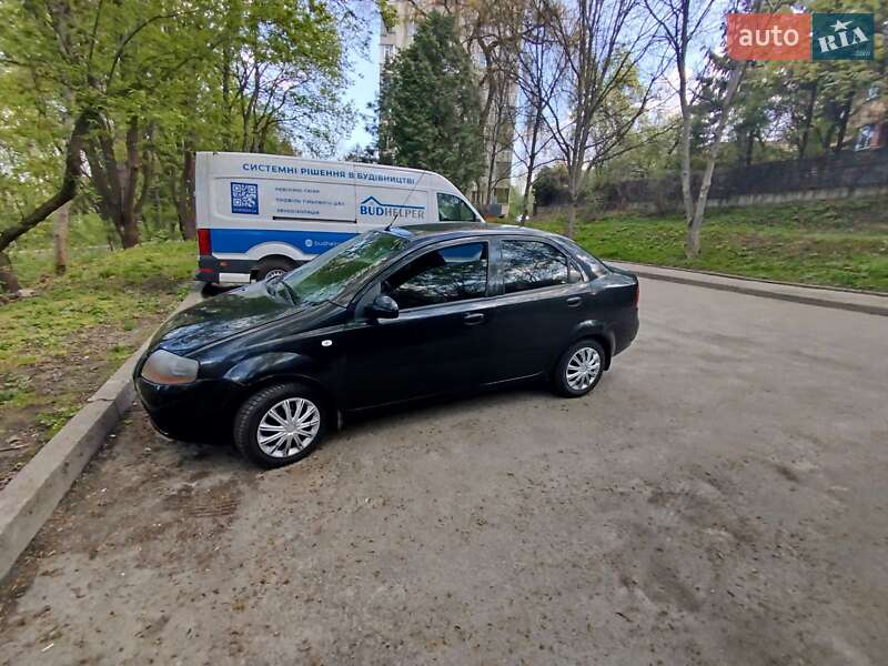 Седан Chevrolet Aveo 2006 в Львові