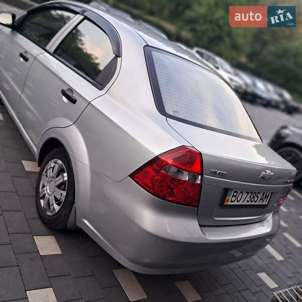 Седан Chevrolet Aveo 2008 в Тернополе