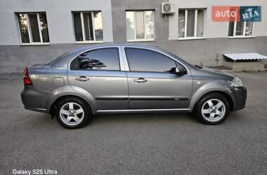 Седан Chevrolet Aveo 2006 в 