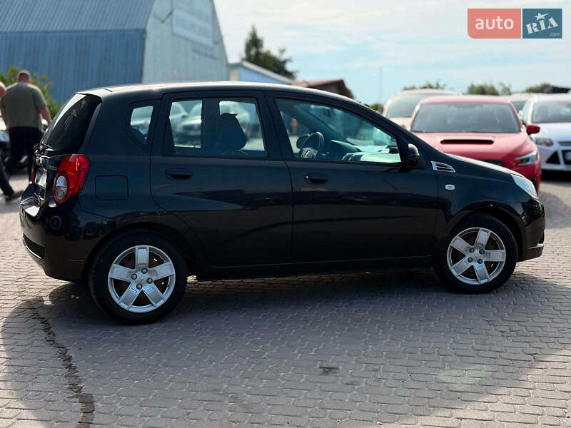 Хэтчбек Chevrolet Aveo 2009 в Львове
