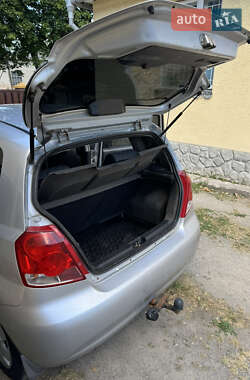Хэтчбек Chevrolet Aveo 2008 в 