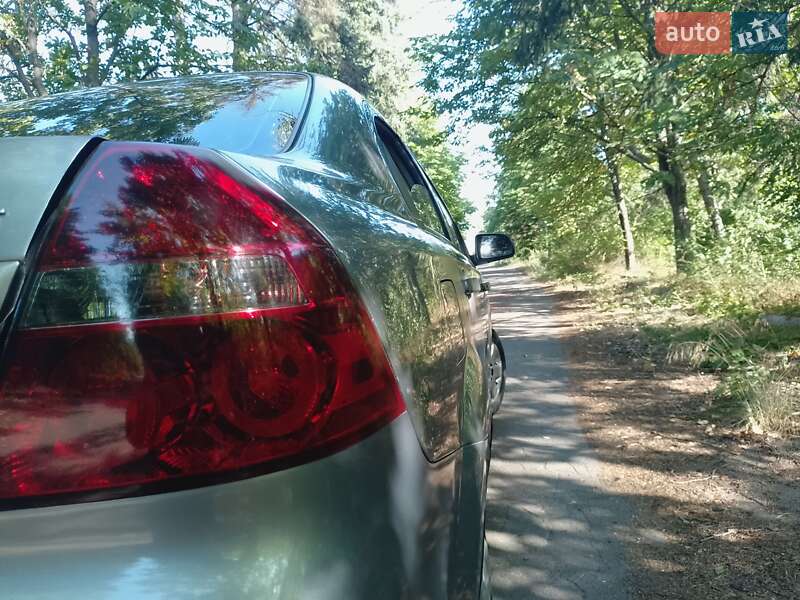 Седан Chevrolet Aveo 2011 в Кривом Роге