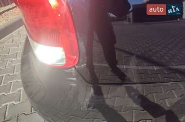Седан Chevrolet Aveo 2004 в 