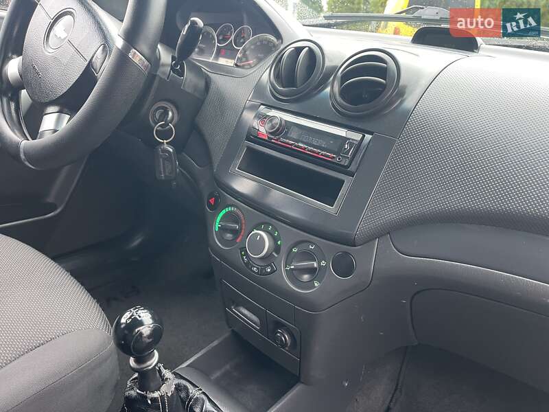 Седан Chevrolet Aveo 2007 в Луцьку