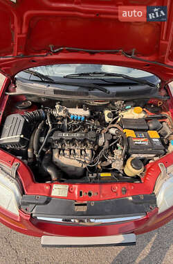 Седан Chevrolet Aveo 2005 в 