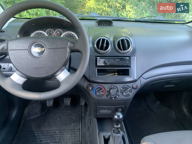 Седан Chevrolet Aveo 2008 в Запорожье