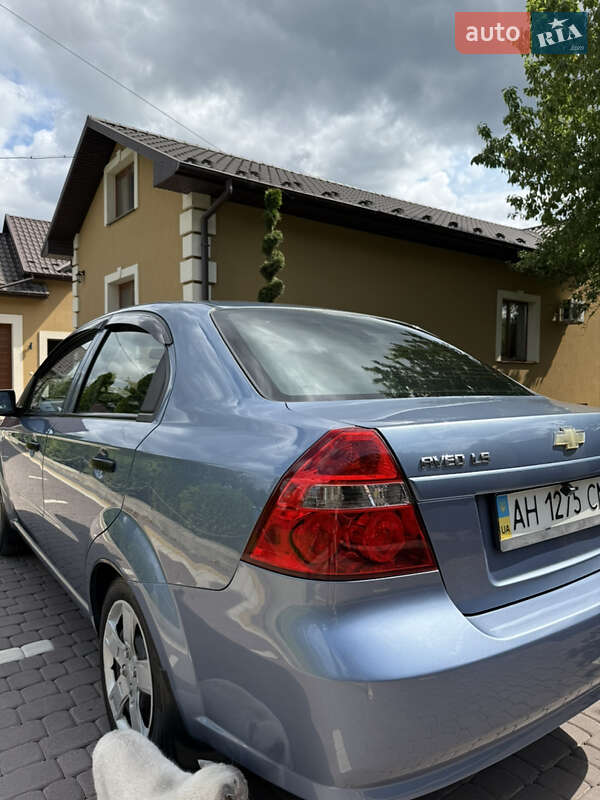 Седан Chevrolet Aveo 2007 в Косове