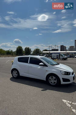 Хэтчбек Chevrolet Aveo 2012 в Киеве