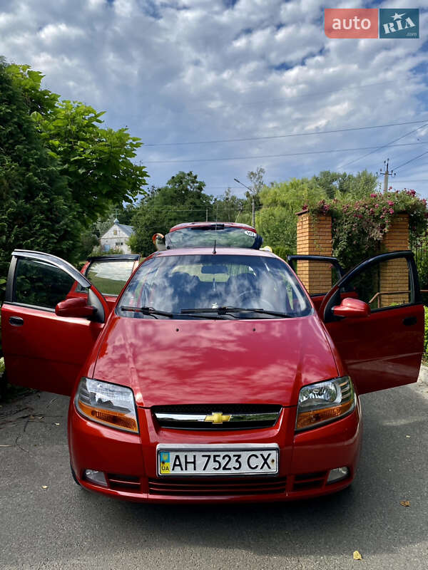 Хэтчбек Chevrolet Aveo 2008 в Вышгороде