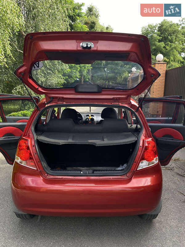 Хэтчбек Chevrolet Aveo 2008 в Вышгороде