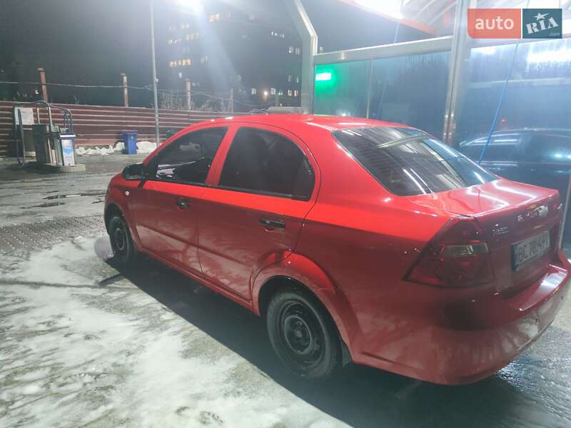 Седан Chevrolet Aveo 2009 в Львове