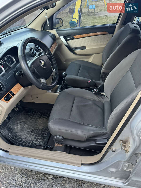 Седан Chevrolet Aveo 2008 в Тернополе