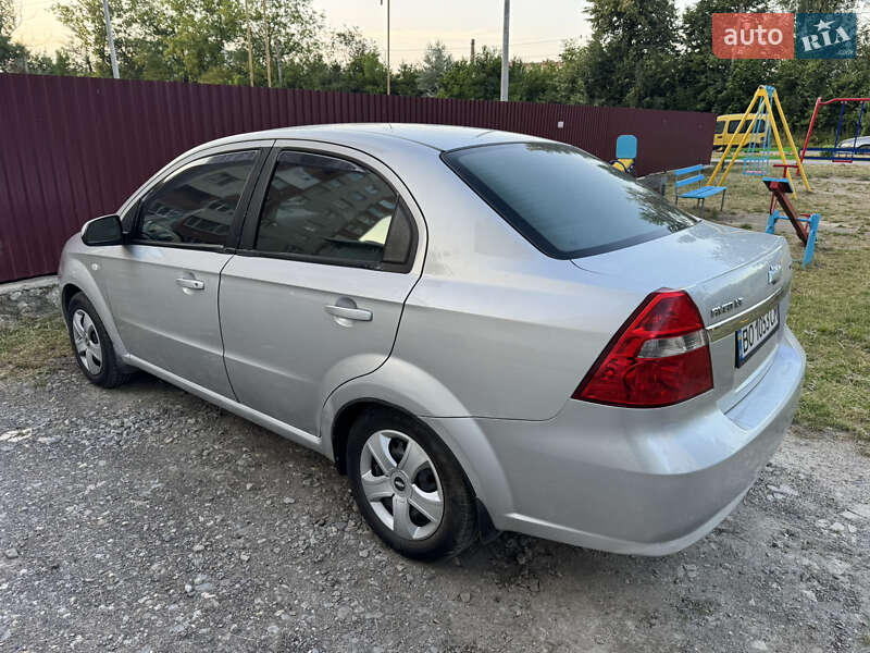 Седан Chevrolet Aveo 2008 в Тернополе