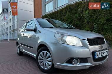 Хэтчбек Chevrolet Aveo 2008 в Киеве