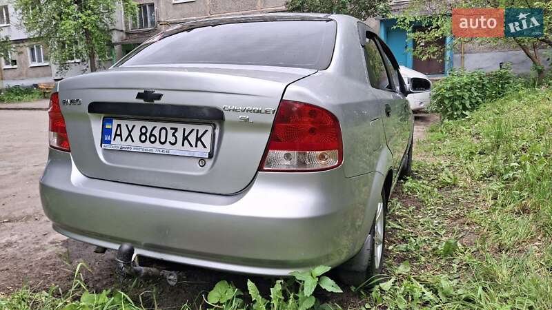 Седан Chevrolet Aveo 2005 в Харькове