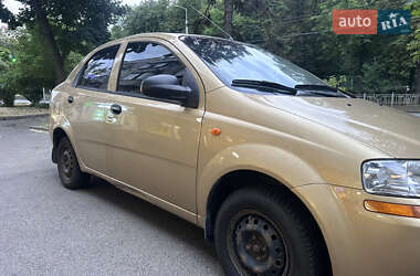 Седан Chevrolet Aveo 2003 в 