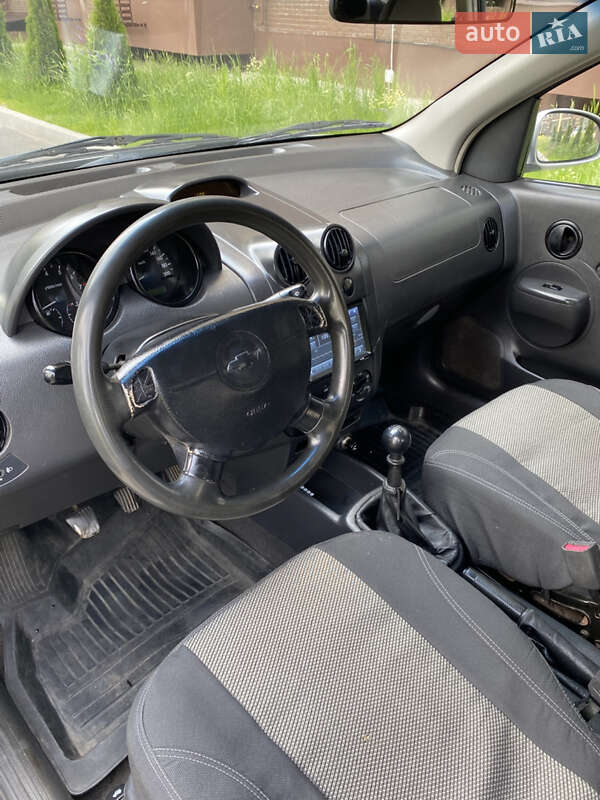 Седан Chevrolet Aveo 2005 в Чернигове
