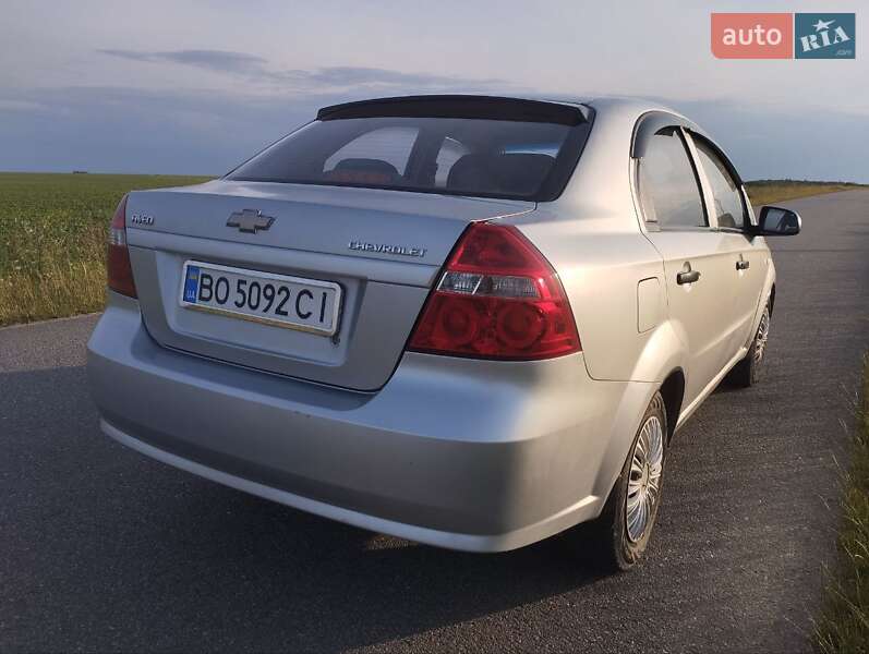 Седан Chevrolet Aveo 2009 в Кременце