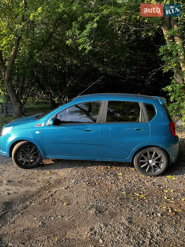 Хэтчбек Chevrolet Aveo 2008 в Глевахе