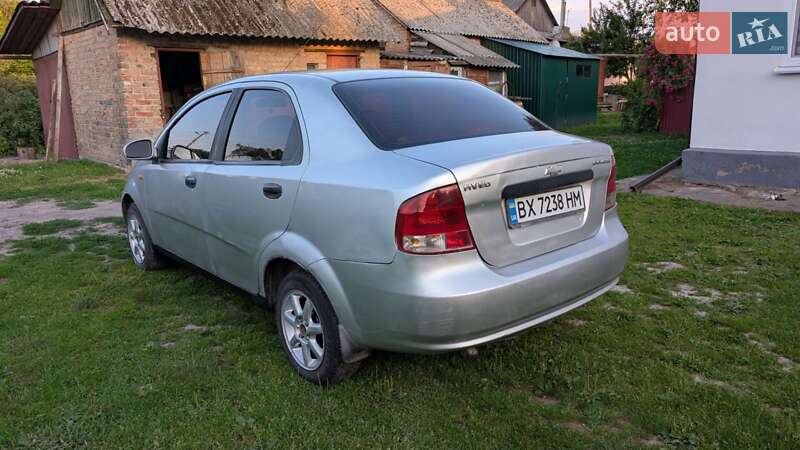 Седан Chevrolet Aveo 2005 в Шепетовке