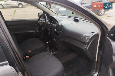 Седан Chevrolet Aveo 2010 в 
