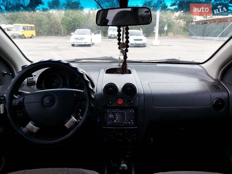 Седан Chevrolet Aveo 2005 в Запорожье