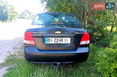 Седан Chevrolet Aveo 2005 в Пирятині