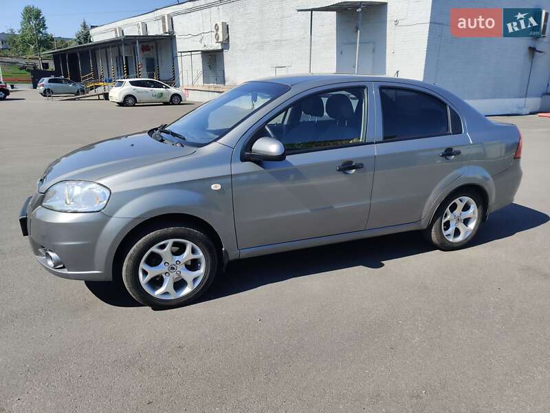 Седан Chevrolet Aveo 2008 в Павлограде