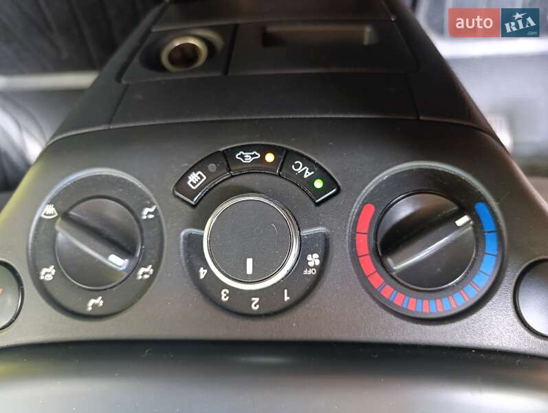 Седан Chevrolet Aveo 2009 в Запорожье