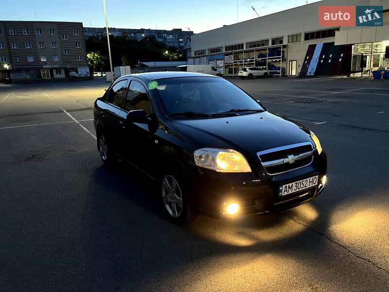 Седан Chevrolet Aveo 2007 в Житомире