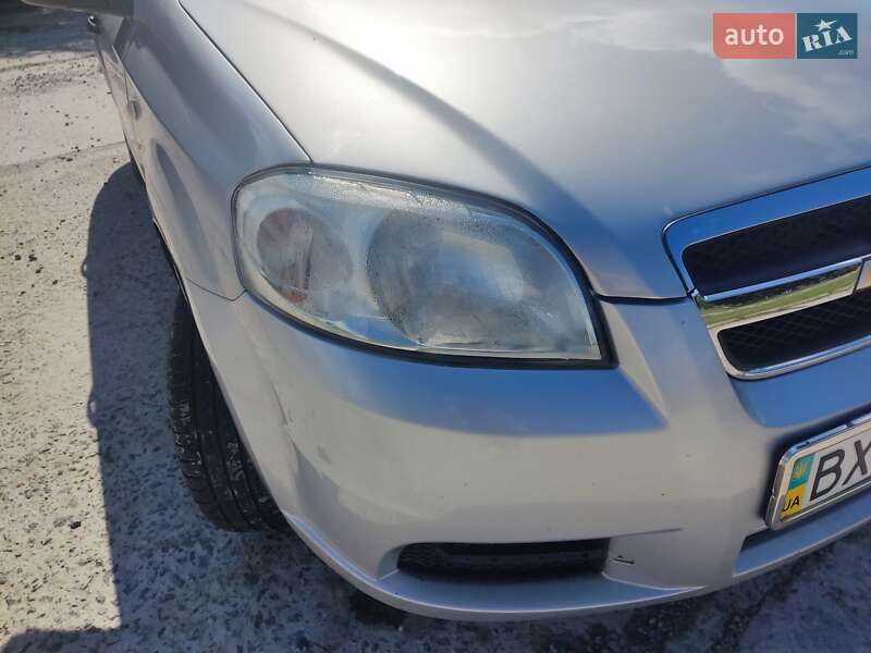 Седан Chevrolet Aveo 2008 в Нетішині