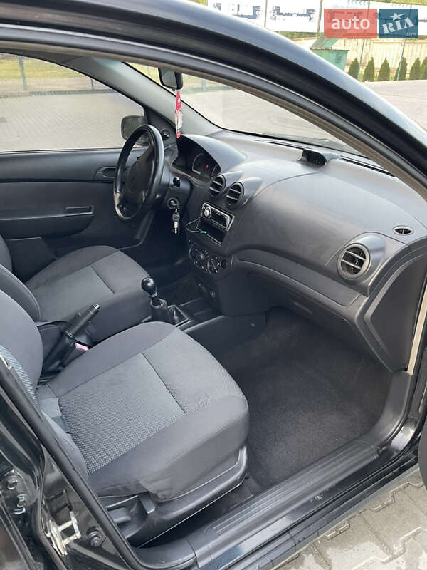 Седан Chevrolet Aveo 2007 в Томашполе
