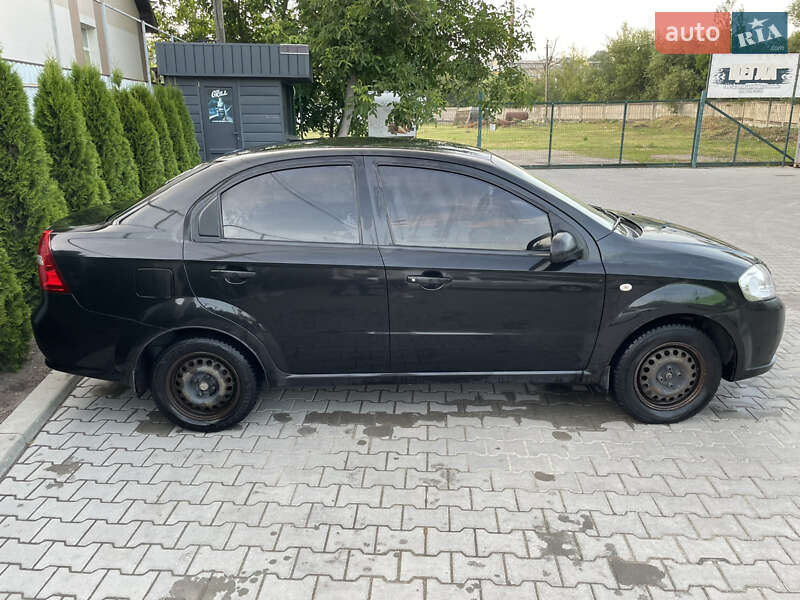 Седан Chevrolet Aveo 2007 в Томашполе