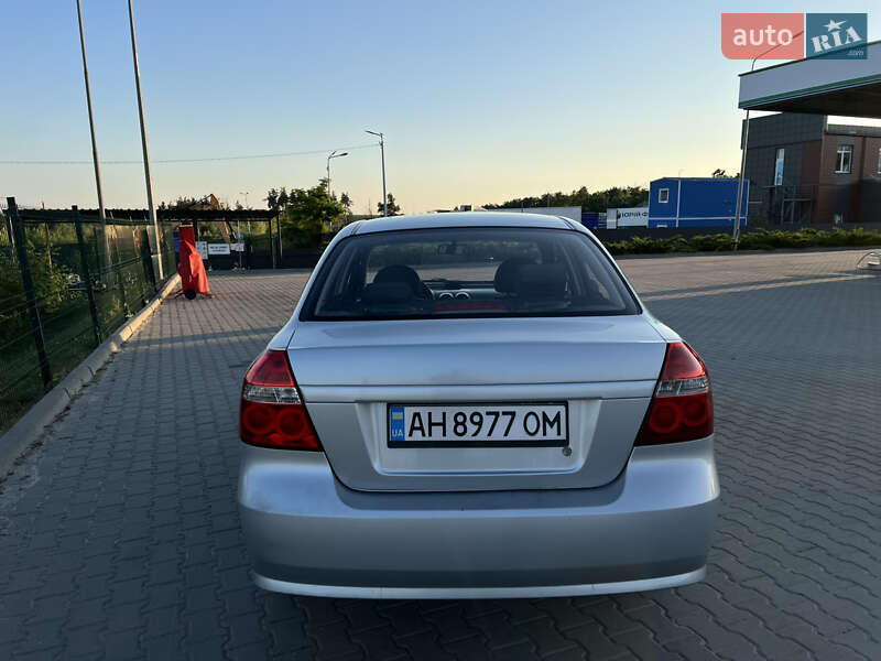 Седан Chevrolet Aveo 2008 в Києві