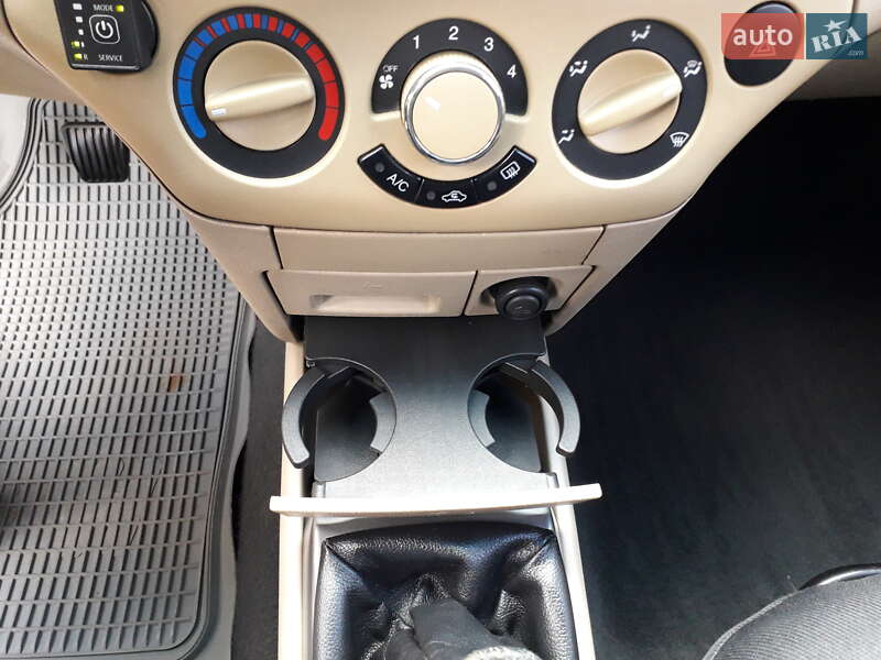 Седан Chevrolet Aveo 2008 в Ивано-Франковске