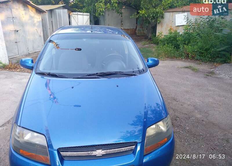 Хэтчбек Chevrolet Aveo 2008 в 