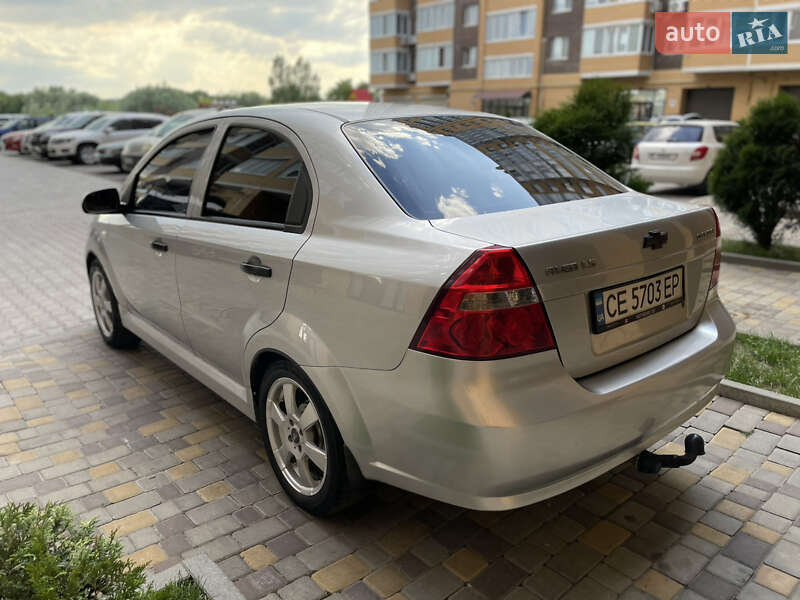 Седан Chevrolet Aveo 2008 в Чернівцях