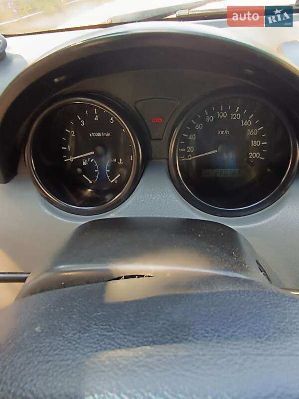 Седан Chevrolet Aveo 2005 в Березовке